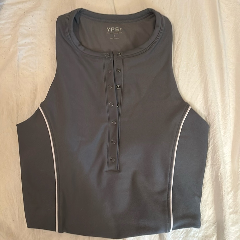 Aberocrombie & Fitch sports bra top